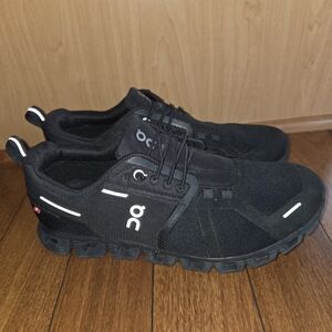 Womens On CLOUD 6 Waterproof - Size 9.5